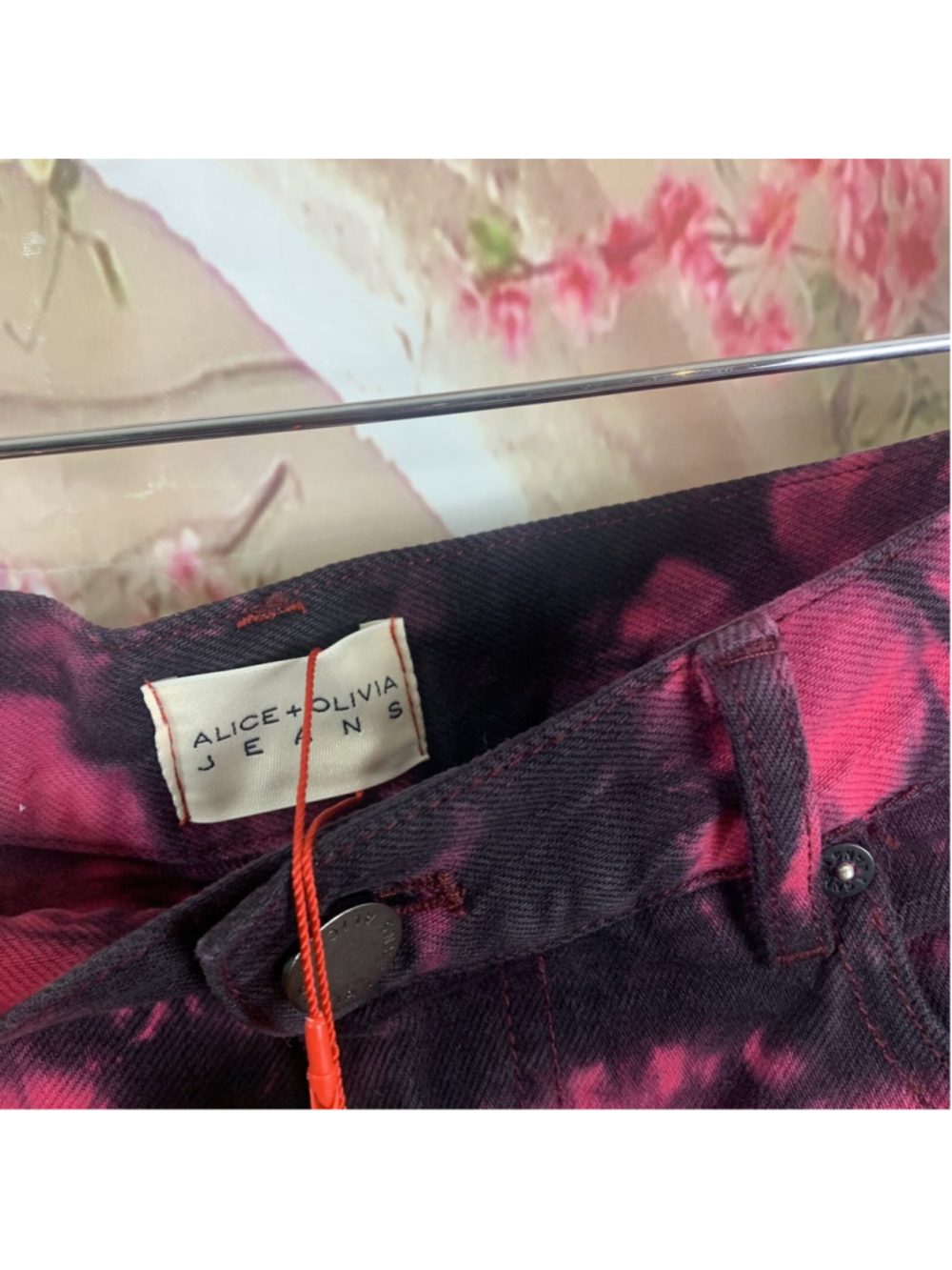 NEW Alice Olivia GENEVIEVE TIE DYE DISTRESSED BAGGY JEANS Size 25 - Picture 10 of 11